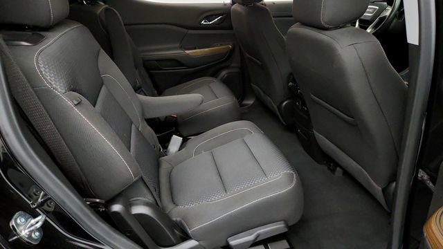 Used 2023 GMC Acadia SLE w/ Driver Convenience Package image 20