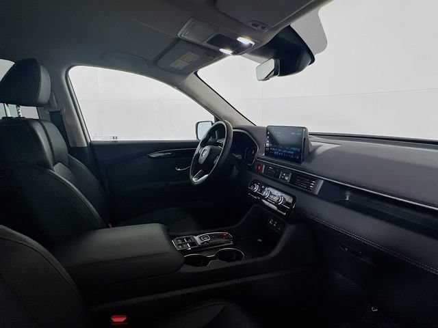 Used 2025 Honda Pilot EX-L image 10