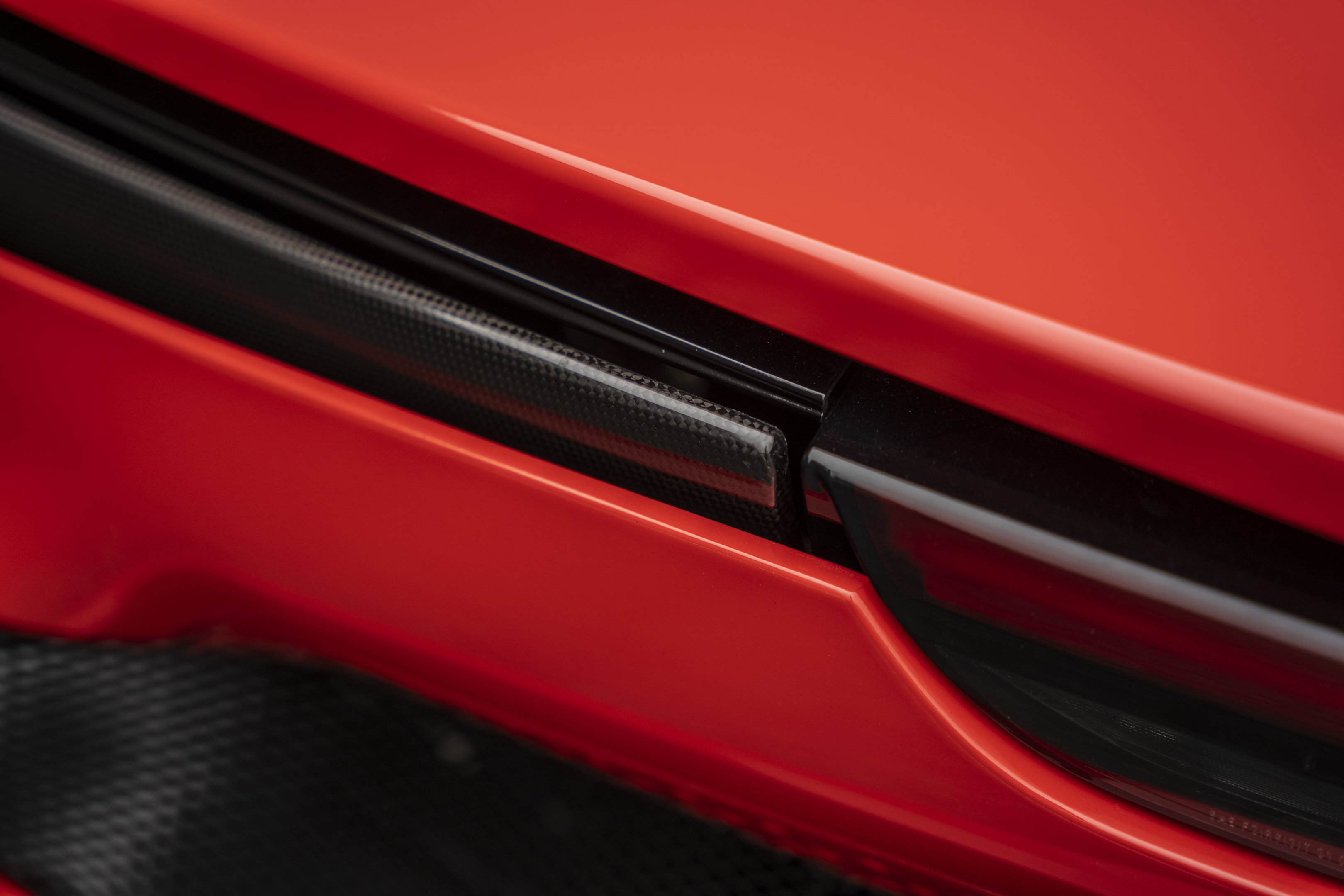 Used 2023 Ferrari 296 GTB RWD image 10