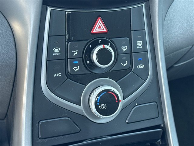 Used 2015 Hyundai Elantra SE w/ Option Group 02 image 30