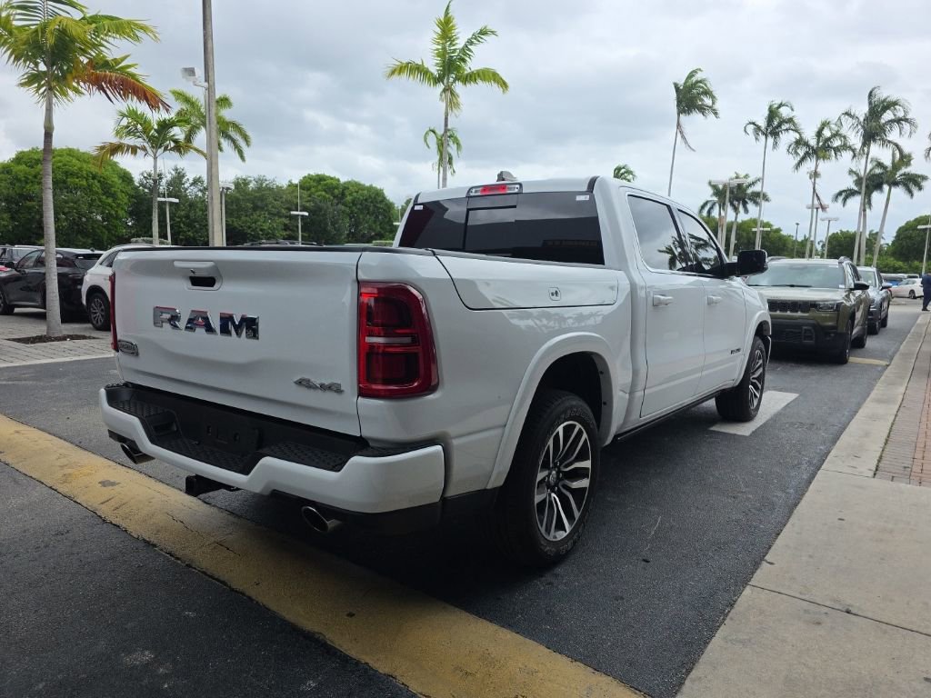 Used 2025 RAM 1500 Limited AWD/4WD image 3
