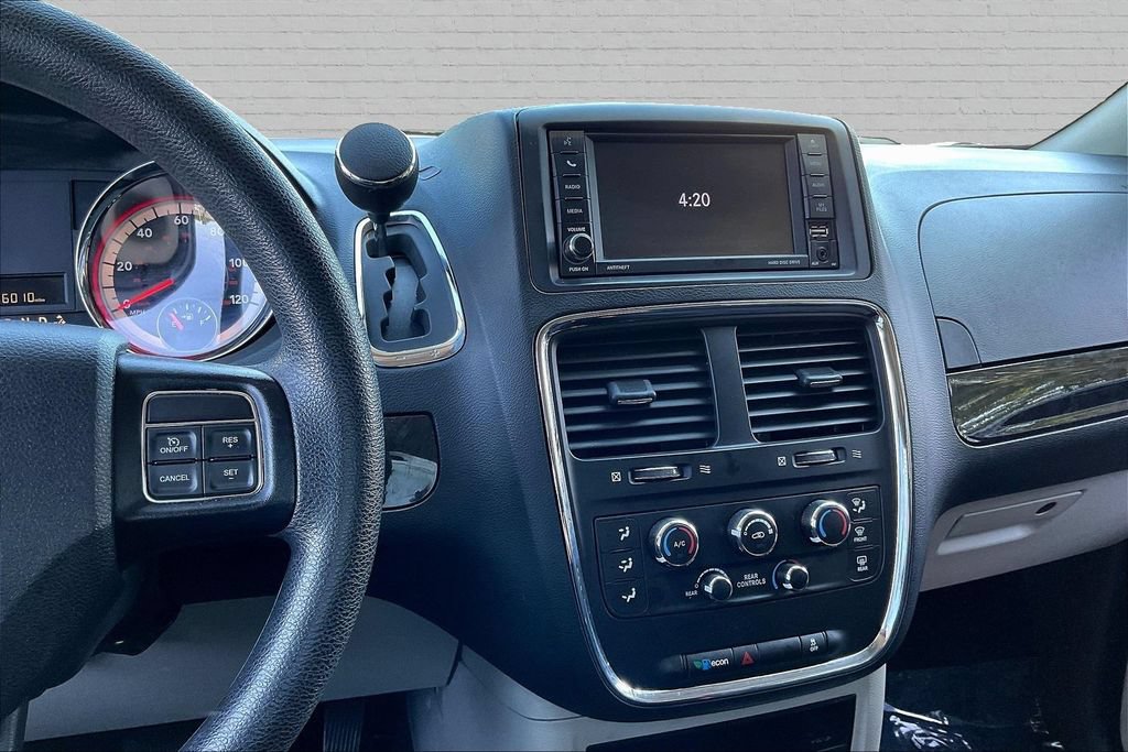 Used 2019 Dodge Grand Caravan SE FWD image 9