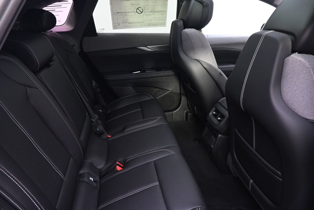 New 2026 Cadillac Optiq Luxury 1 w/ LPO, Floor Liner Package AWD/4WD image 18