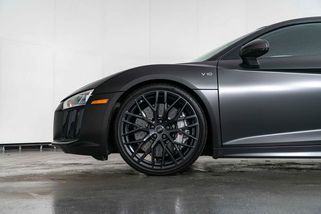 Used 2017 Audi R8 V10 plus image 12