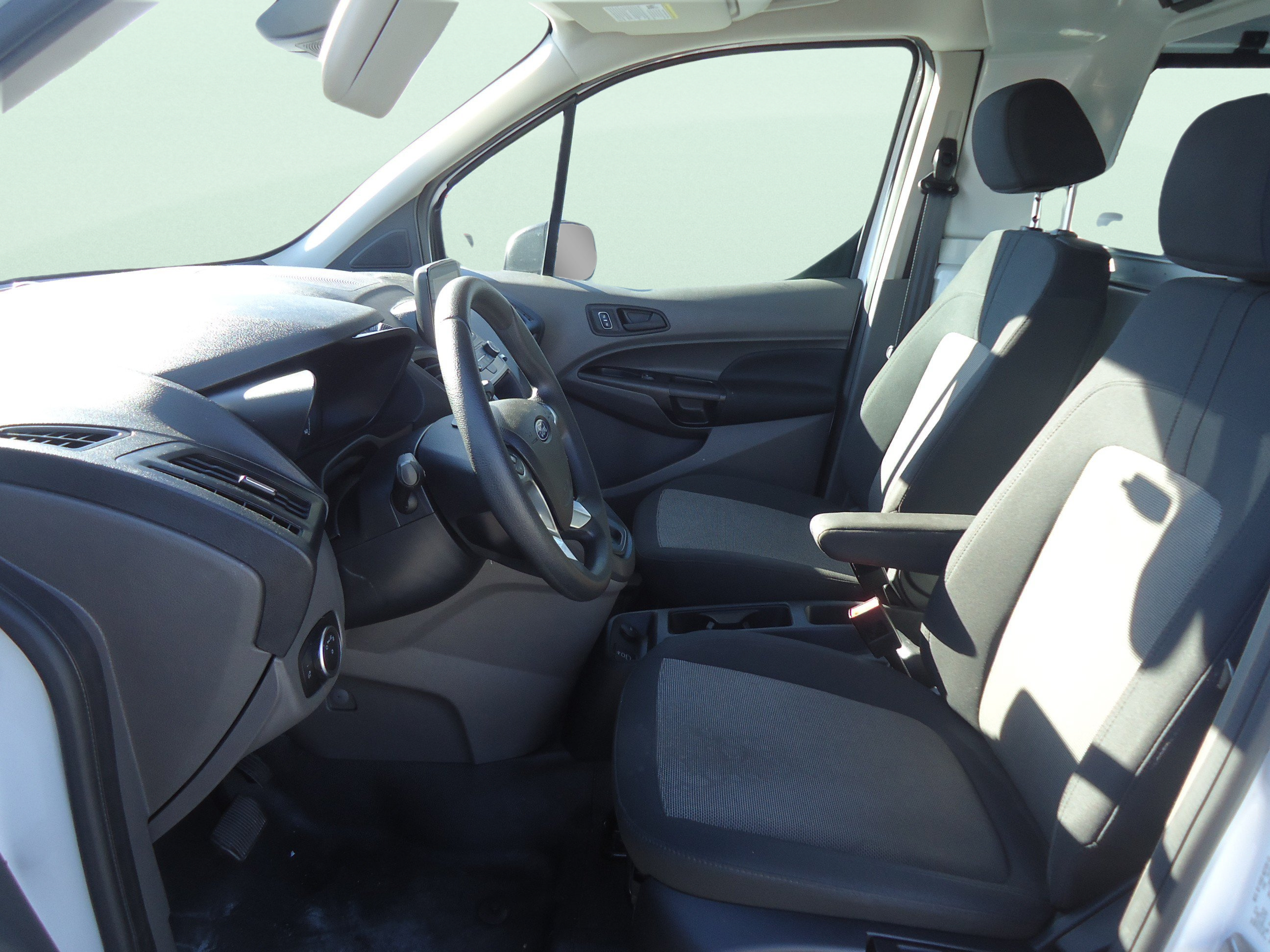 Used 2023 Ford Transit Connect XL FWD image 16