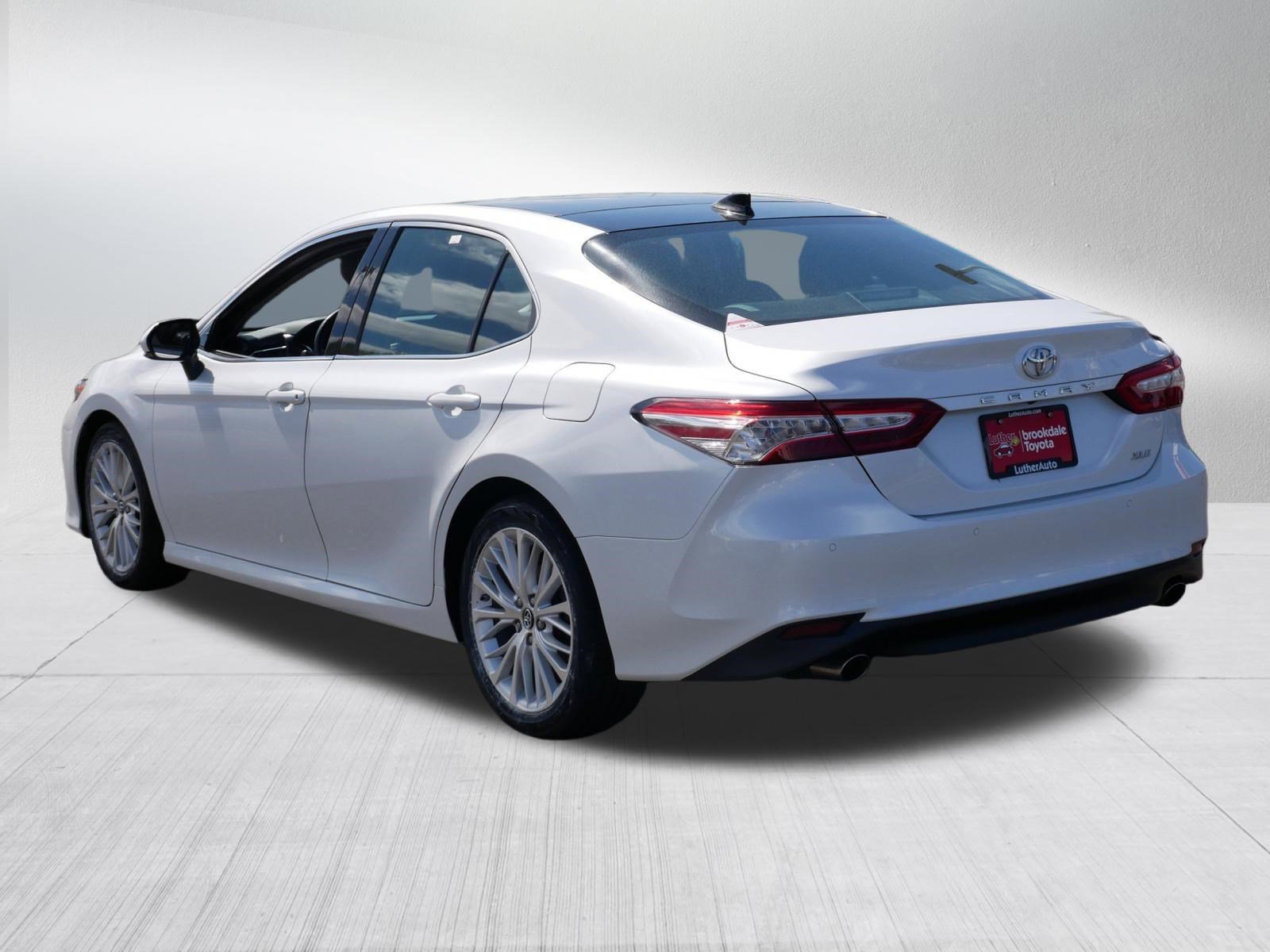 Used 2018 Toyota Camry XLE w/ Protection Package (Q2) FWD image 5