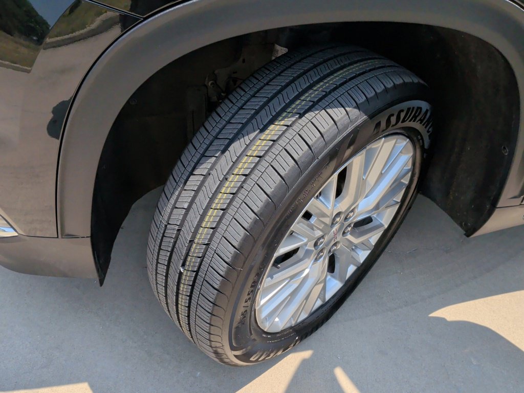 Used 2024 GMC Acadia Elevation AWD/4WD image 49