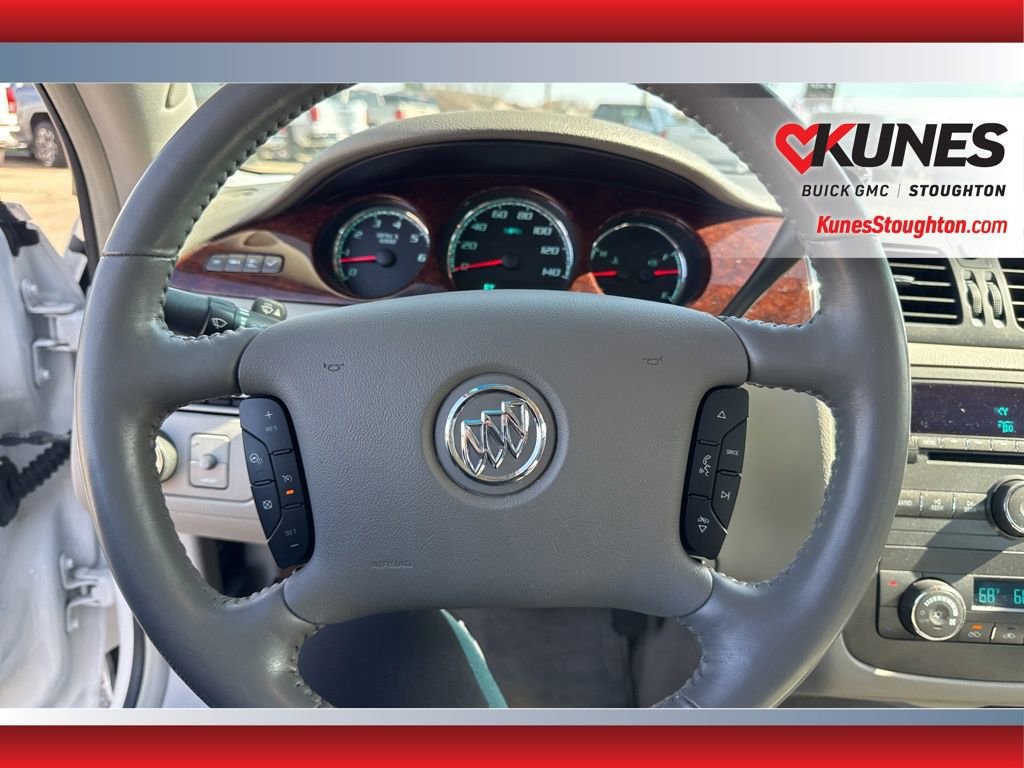 Used 2011 Buick Lucerne CXL image 25