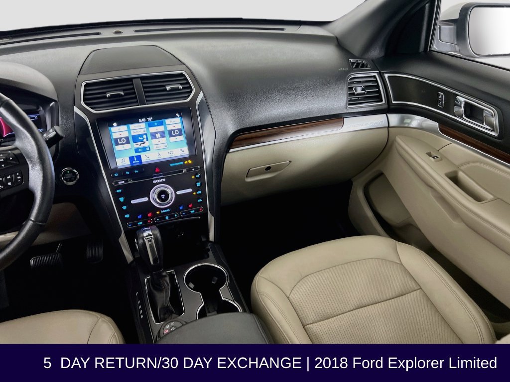 Used 2018 Ford Explorer Limited w/ Equipment Group 301A AWD/4WD image 29