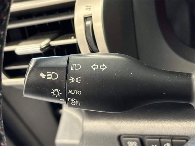 Used 2016 Lexus IS 300 AWD image 32