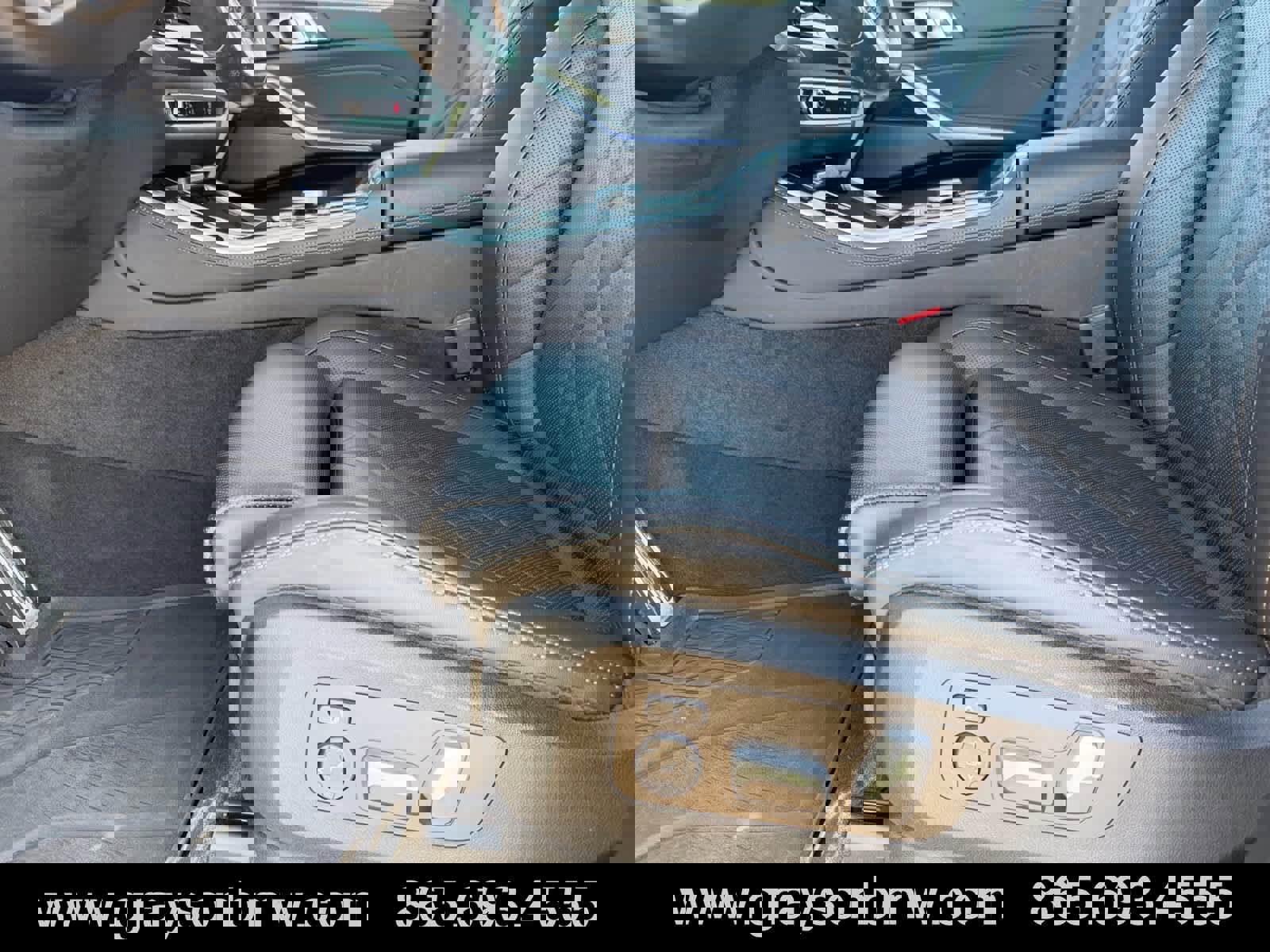 Used 2024 BMW X5 xDrive40i w/ M Sport Package image 11