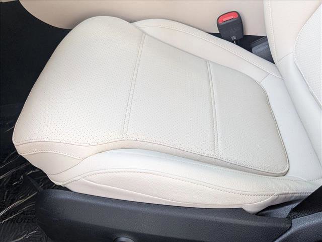 New 2025 Mercedes-Benz C 300 Sedan image 4