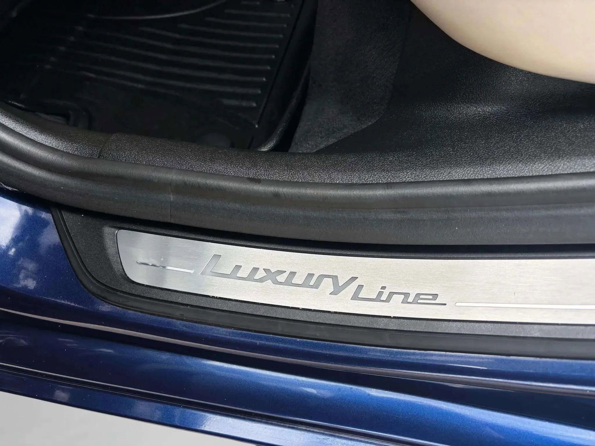 Used 2019 BMW 540i w/ Premium Package image 22