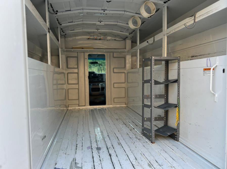 Used 2023 Ford E-350 and Econoline 350 Super Duty w/ Power Windows & Locks Group image 29