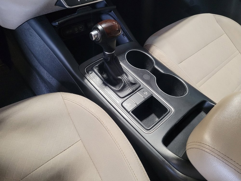Used 2016 Kia Sorento LX w/ LX Convenience Package image 26