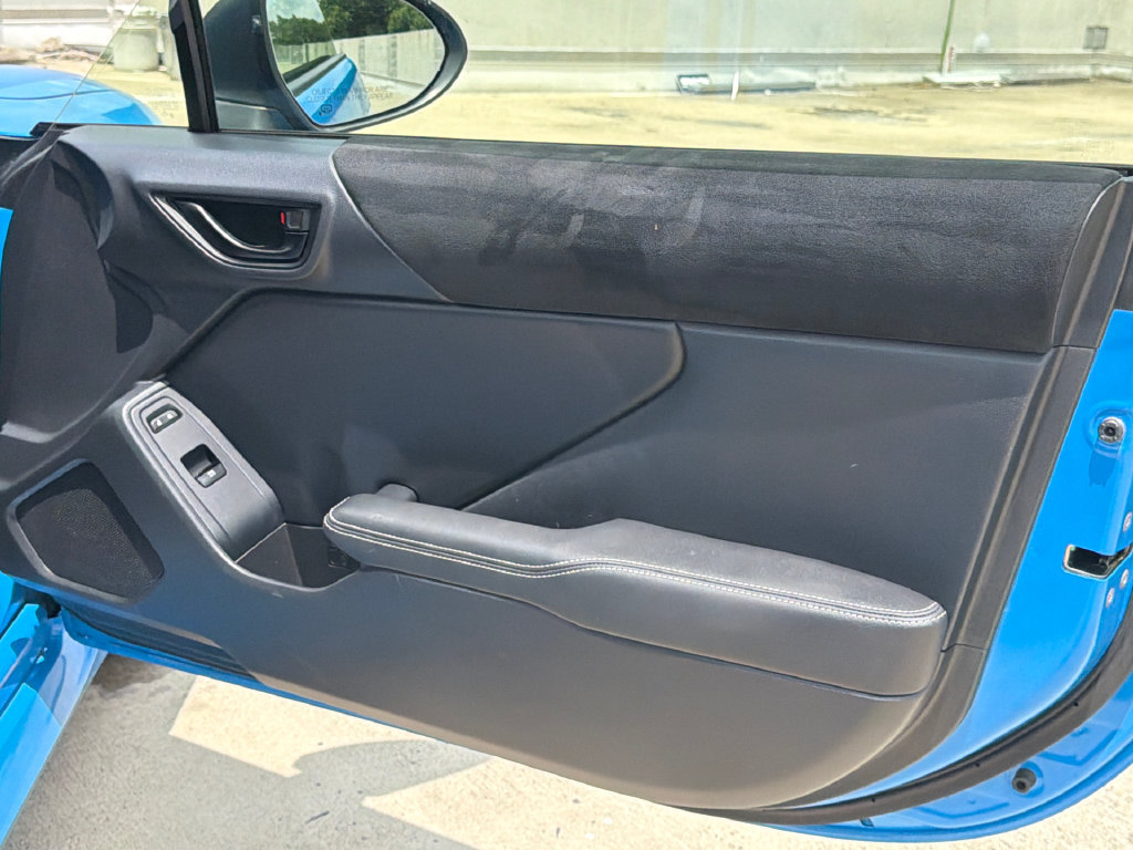Used 2022 Toyota GR86 Premium RWD image 15