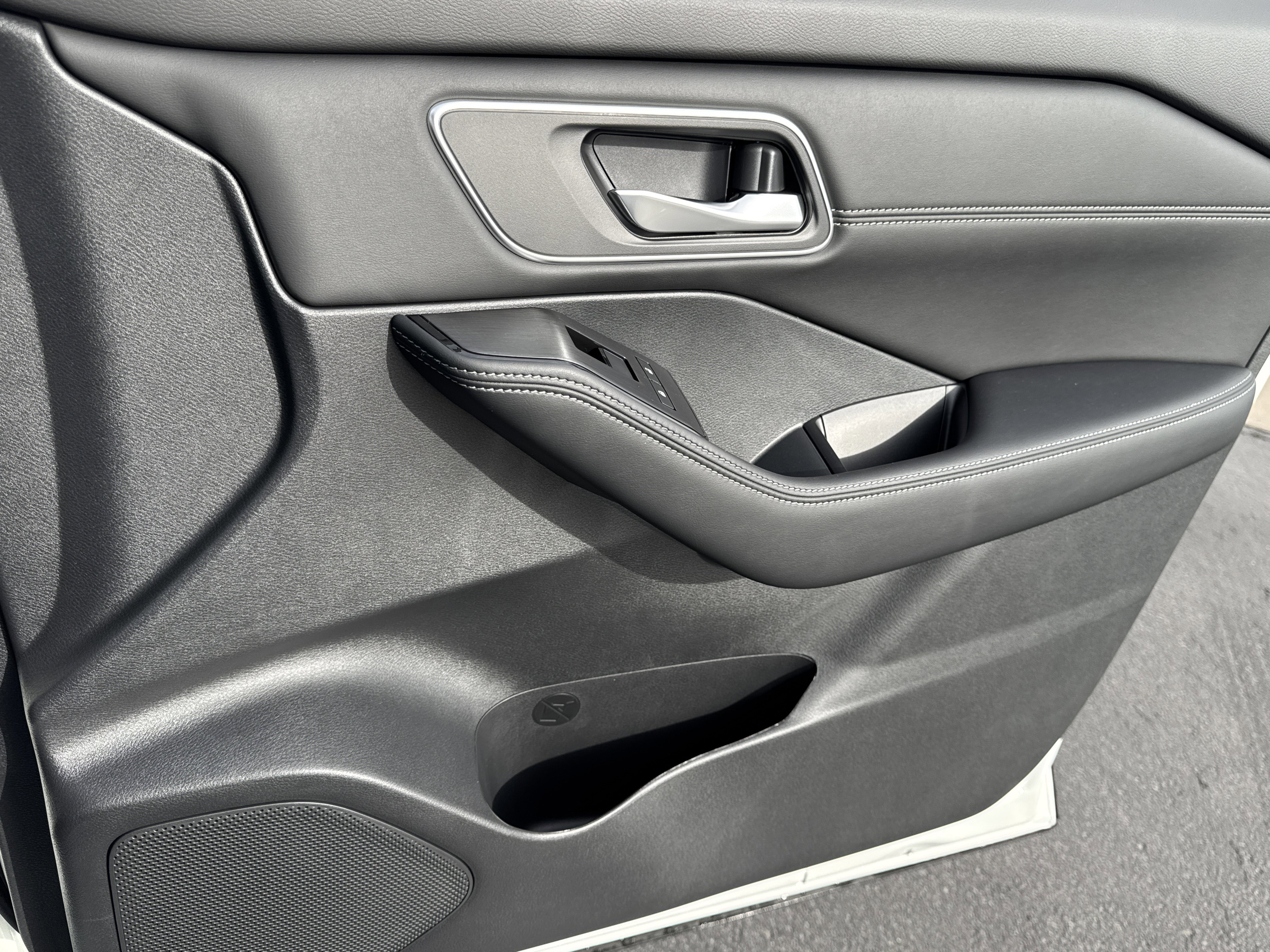 New 2026 Nissan Rogue Platinum AWD/4WD image 21