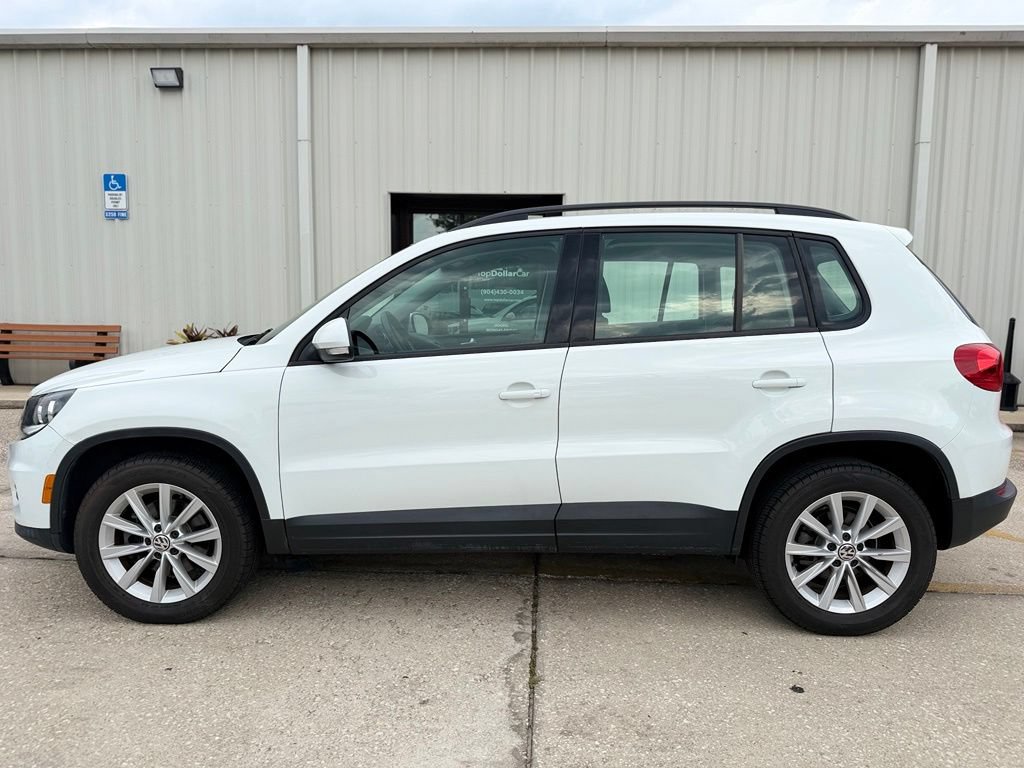 Used 2017 Volkswagen Tiguan S AWD/4WD image 2