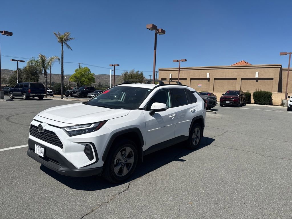 Used 2024 Toyota RAV4 XLE image 4