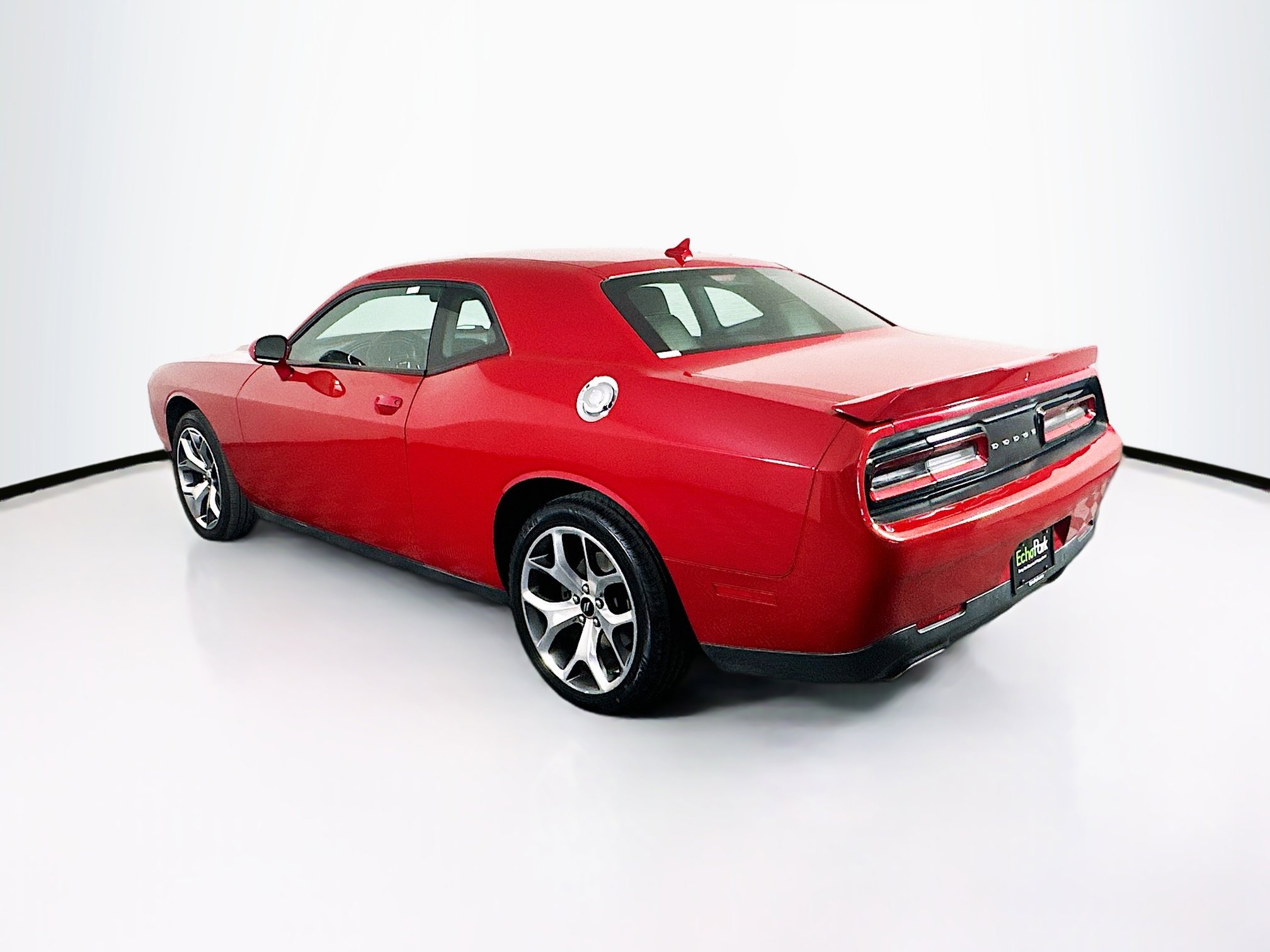 Used 2016 Dodge Challenger SXT Plus RWD image 5