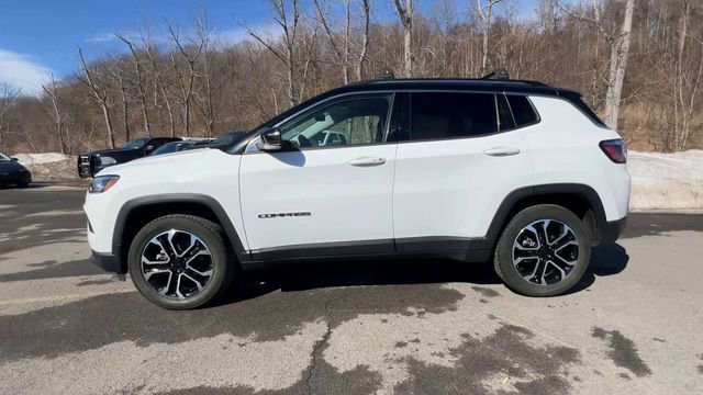 Used 2022 Jeep Compass Limited image 5