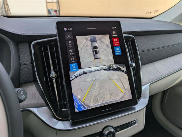 New 2026 Volvo XC90 T8 Ultra w/ Protection Package Premier image 9