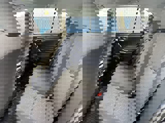 Used 2021 Toyota RAV4 XLE w/ Convenience Package image 25