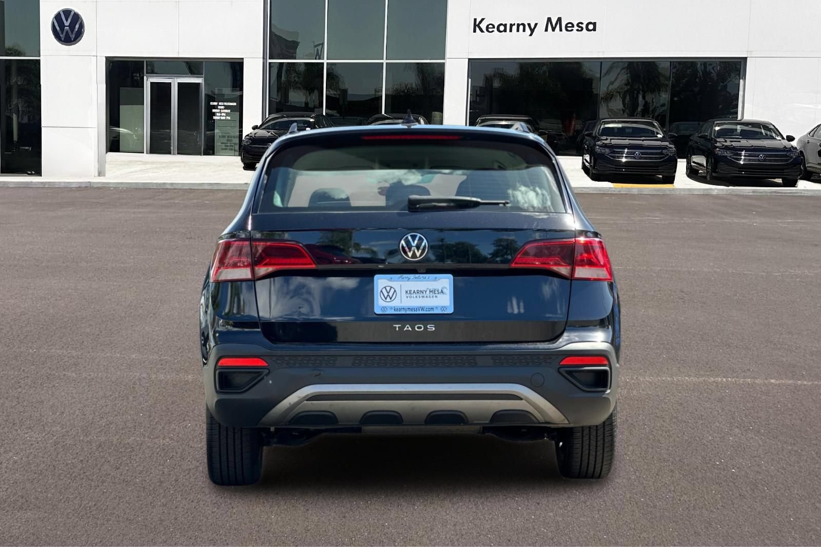 Used 2024 Volkswagen Taos S FWD image 5