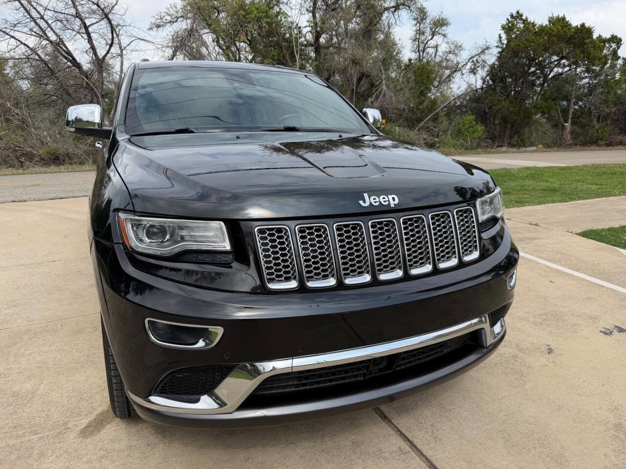 Used 2014 Jeep Grand Cherokee Summit AWD/4WD image 3