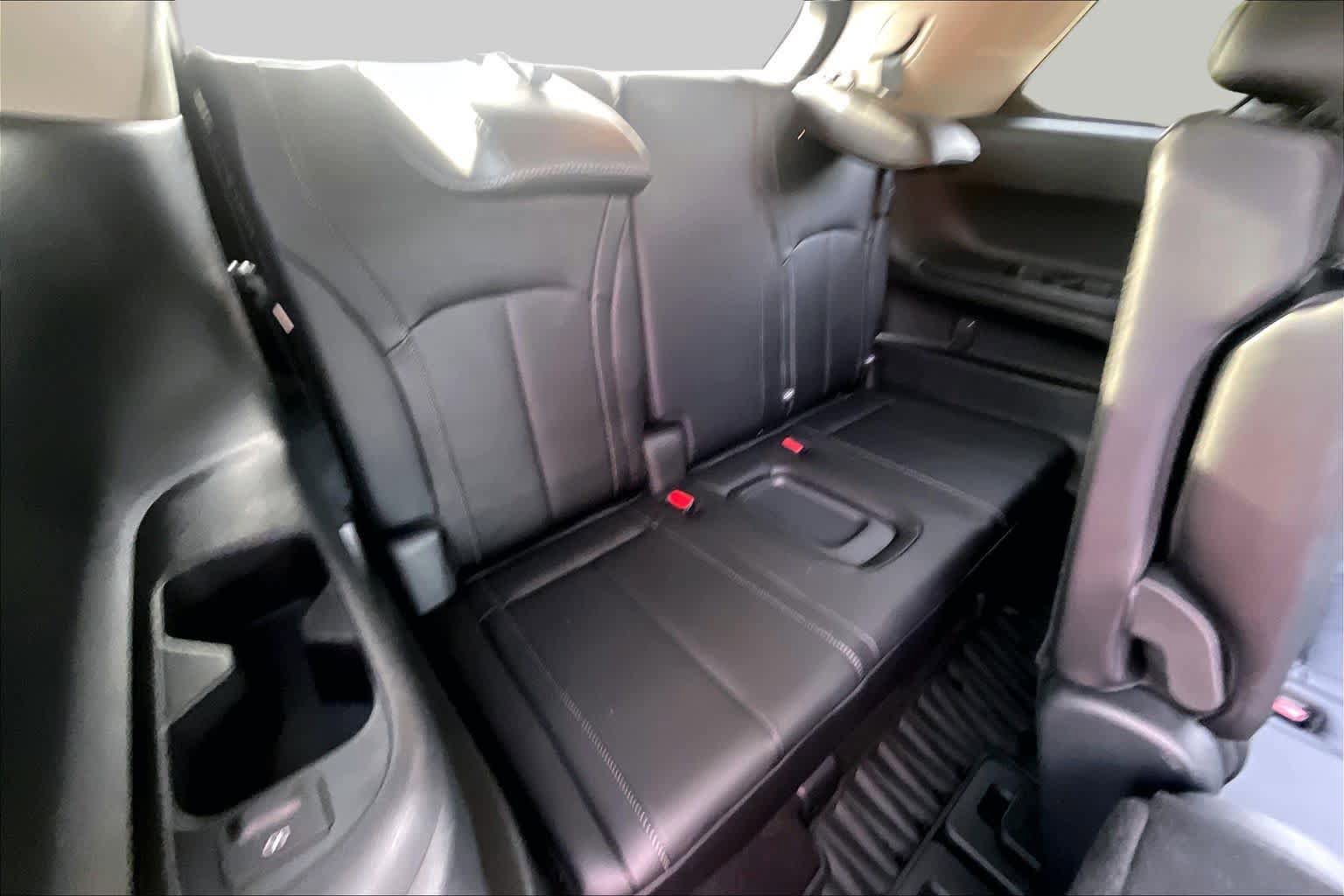 Used 2024 INFINITI QX60 Luxe w/ Vision Package FWD image 35