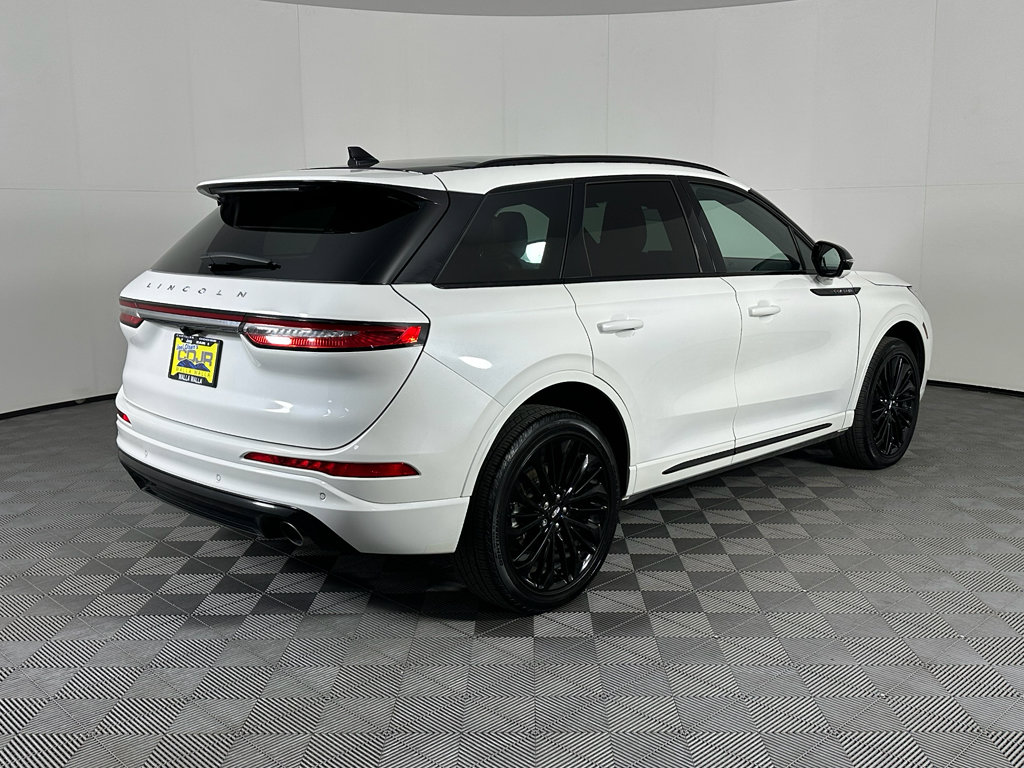 Used 2023 Lincoln Corsair Reserve w/ Equipment Group 201A image 15