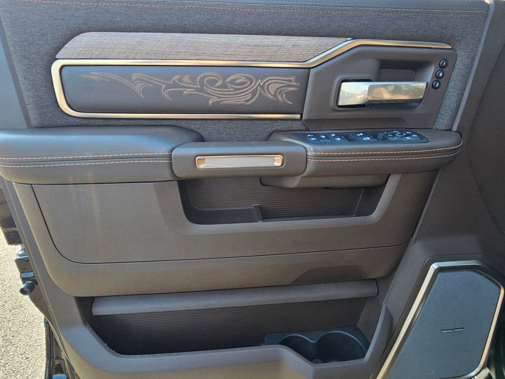 Used 2025 RAM 3500 Longhorn image 6