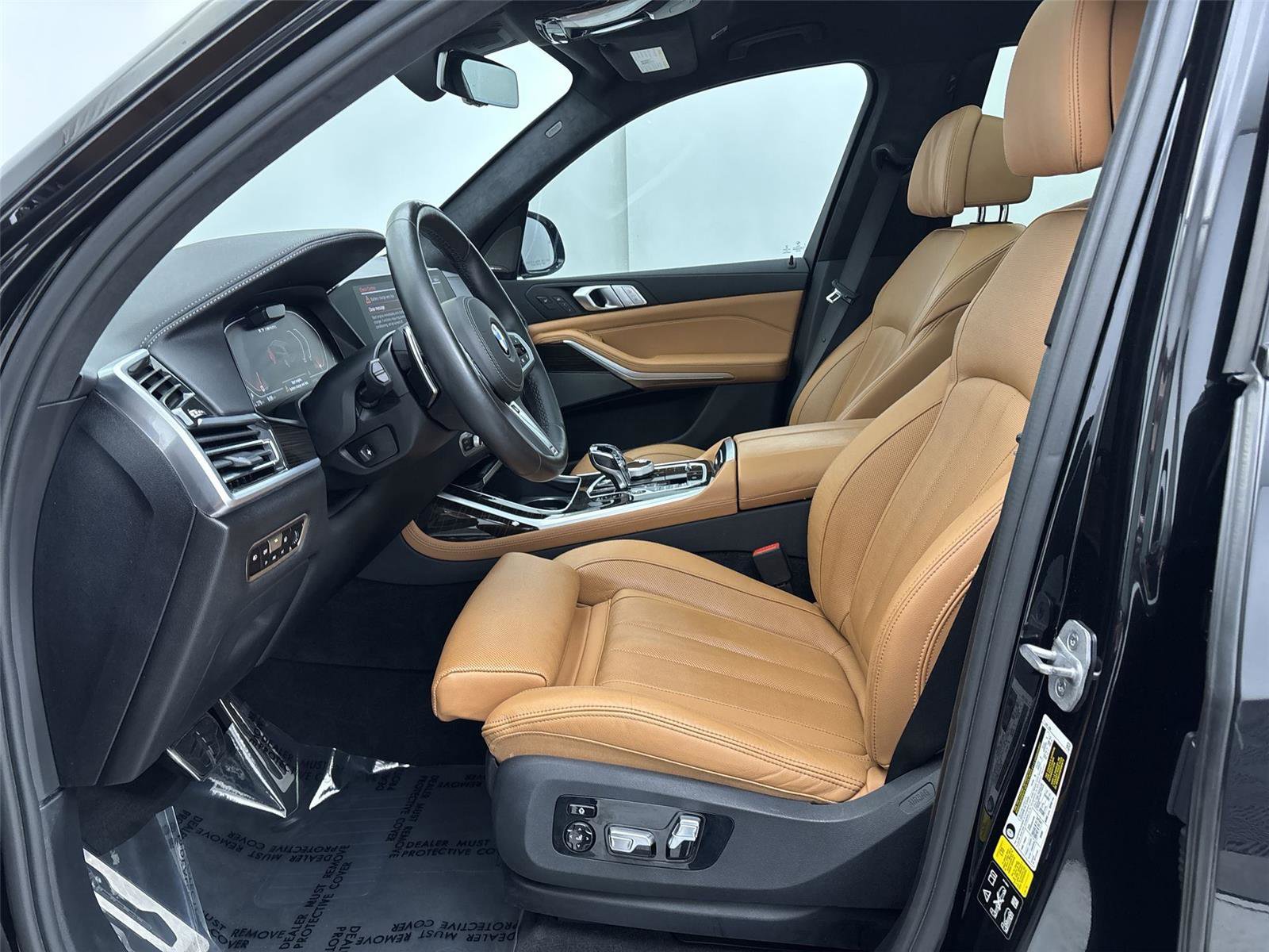 Used 2021 BMW X7 M50i AWD/4WD image 25