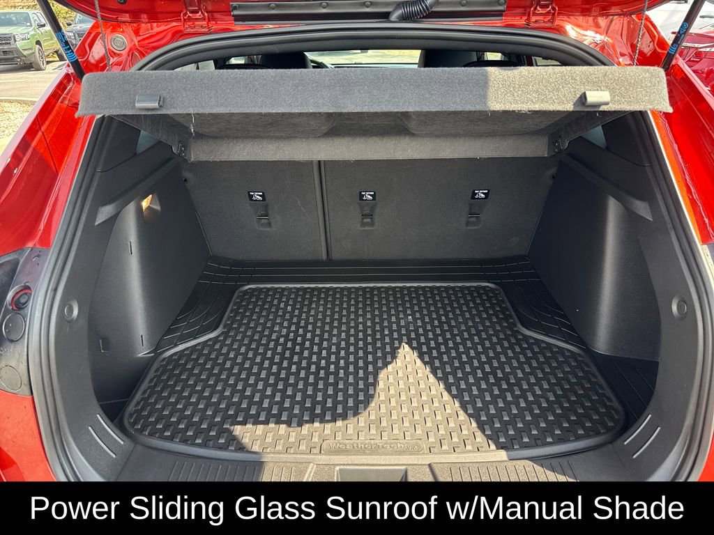 Used 2024 Chevrolet Trax RS w/ Sunroof Package image 14