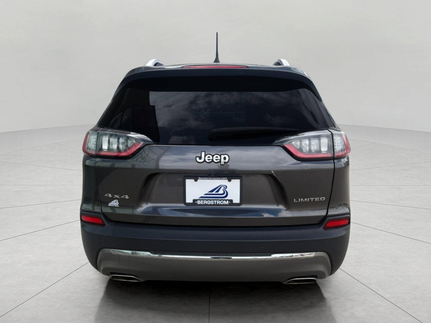 Used 2019 Jeep Cherokee Limited AWD/4WD image 11