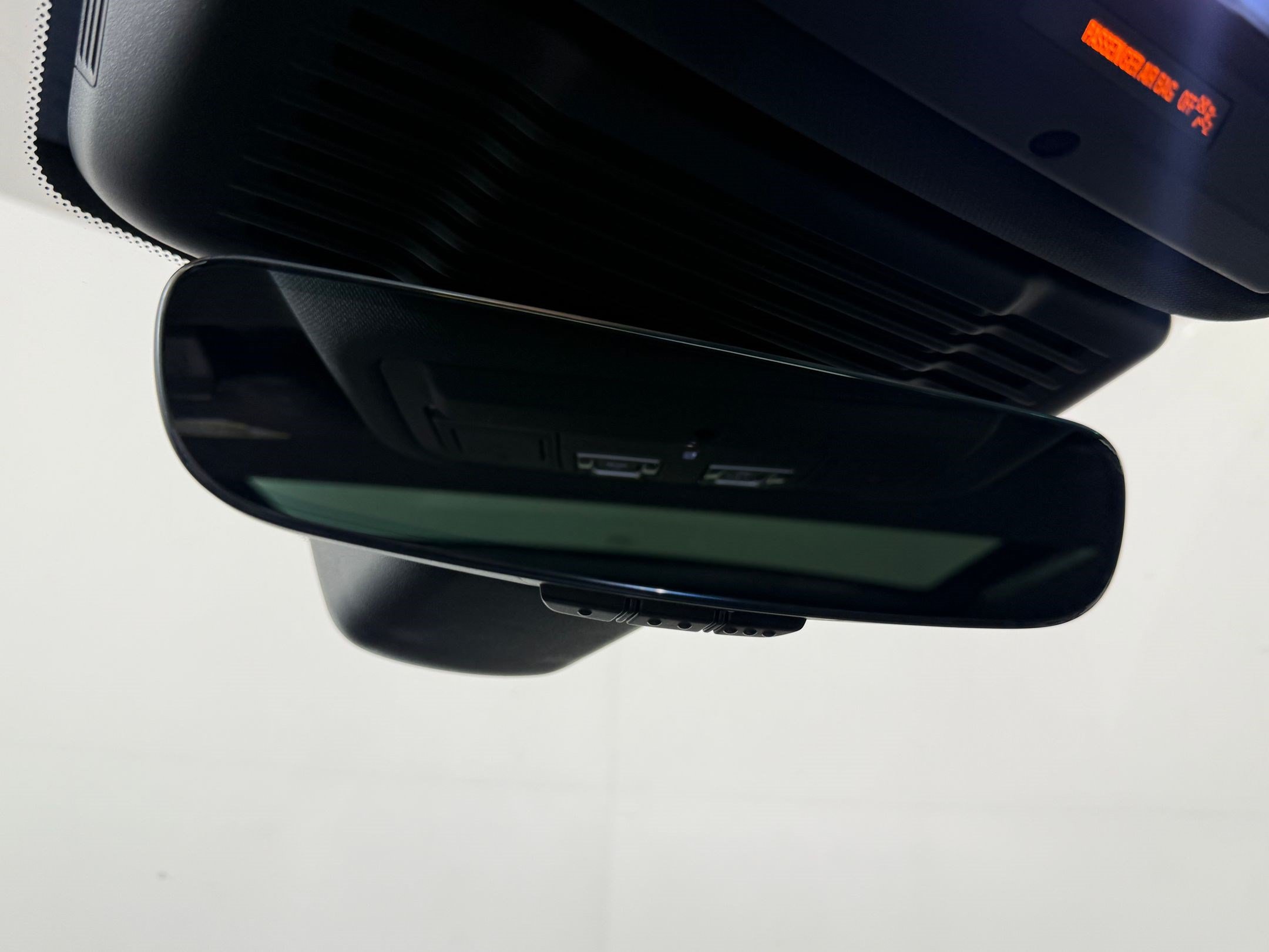 New 2026 Land Rover Range Rover Evoque Hoxton AWD/4WD image 26