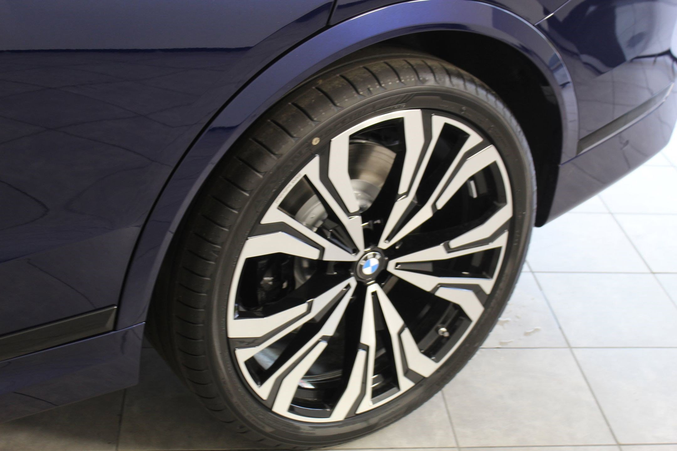 New 2026 BMW X7 M60i image 23