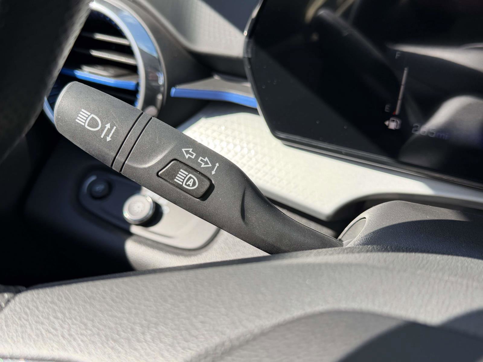 Certified 2026 Chevrolet Trax LT image 28