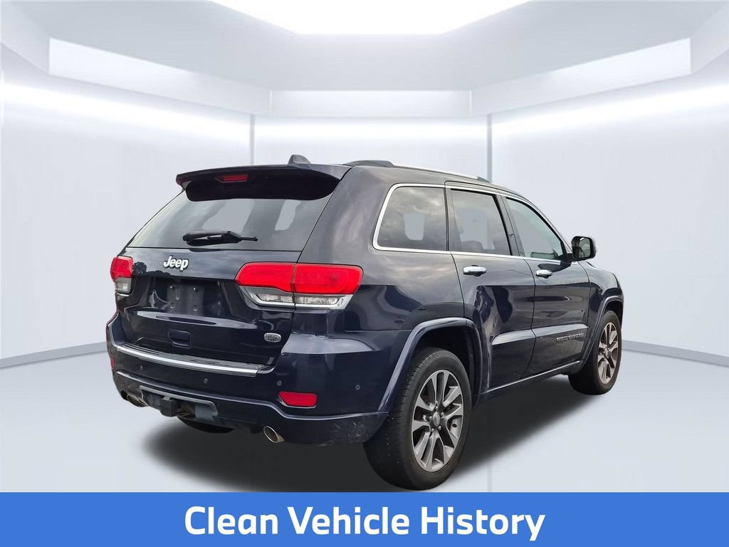 Used 2017 Jeep Grand Cherokee Overland w/ Jeep Active Safety Group RWD image 4