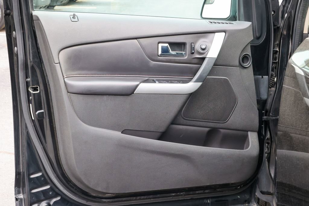 Used 2014 Ford Edge SEL w/ Equipment Group 204A FWD image 4