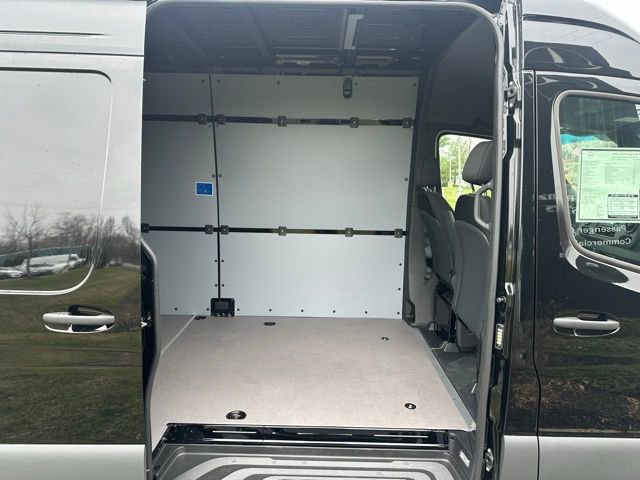New 2026 Mercedes-Benz Sprinter 4500 image 32