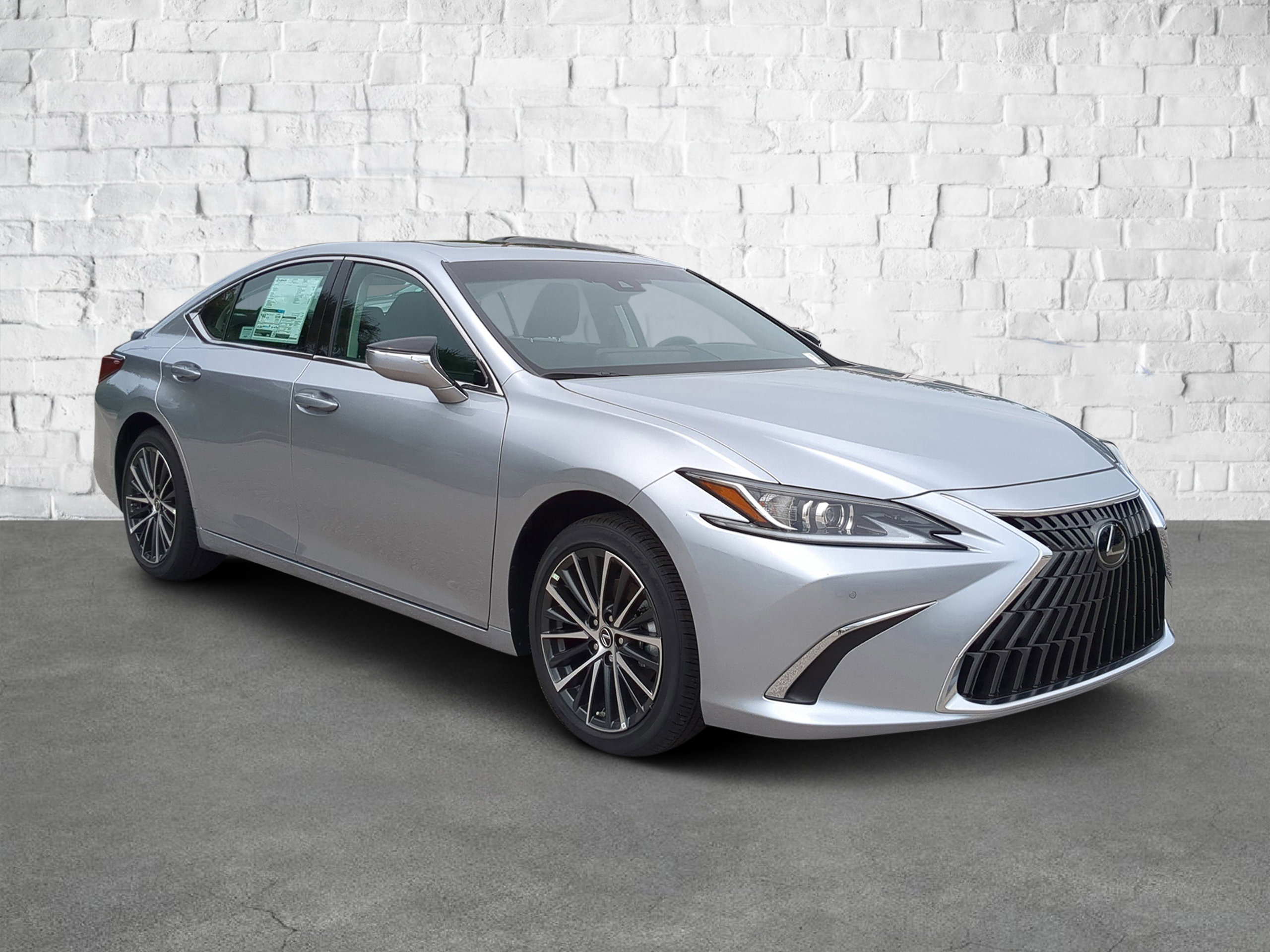 New 2025 Lexus ES 300h w/ Premium Package image 1