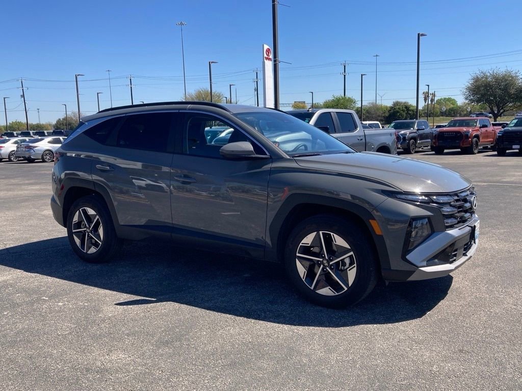 Used 2025 Hyundai Tucson SEL image 2