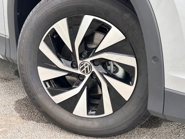 New 2026 Volkswagen Tiguan S FWD image 2