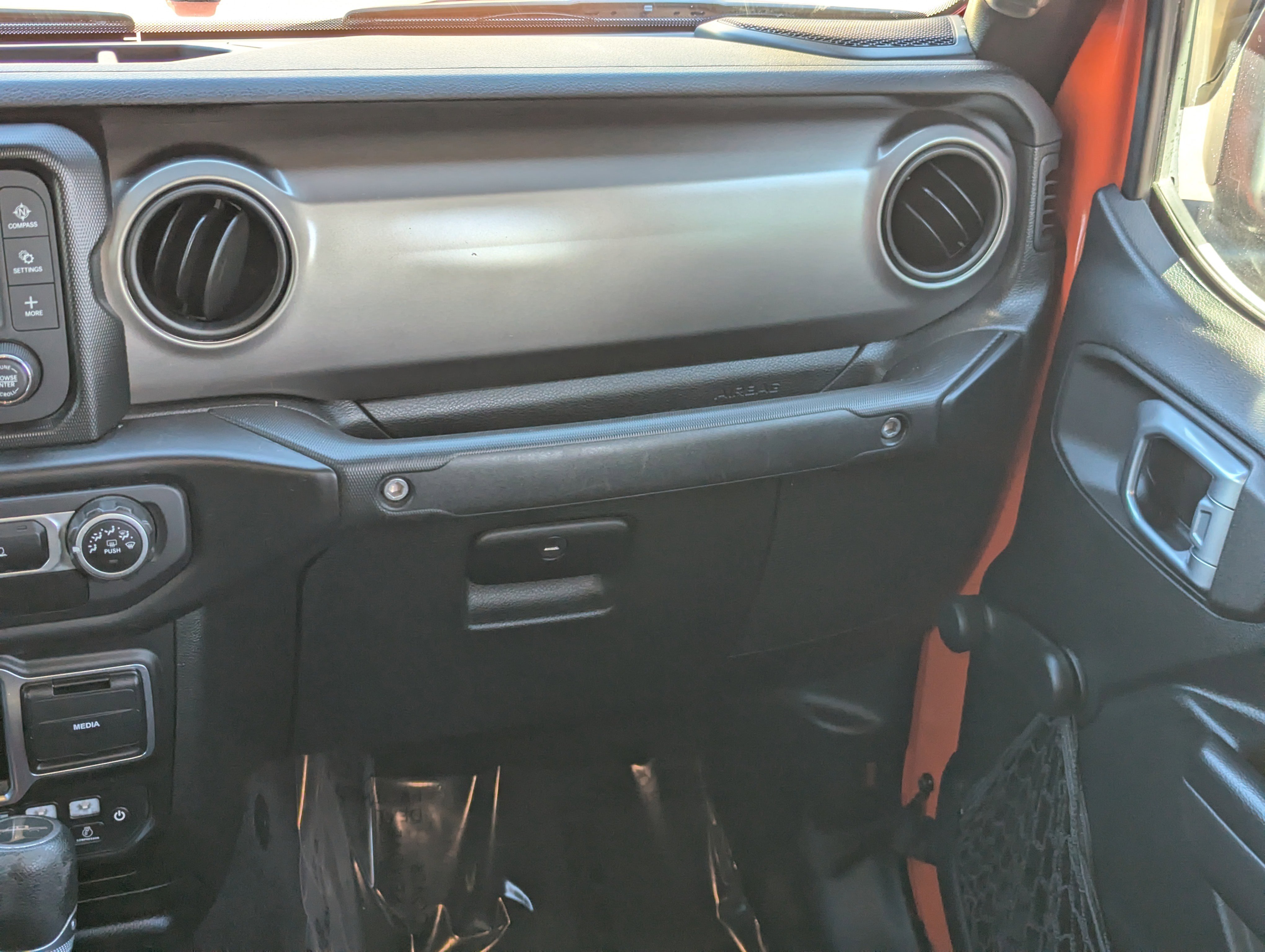 Used 2020 Jeep Gladiator Sport w/ Trailer Tow Package image 15