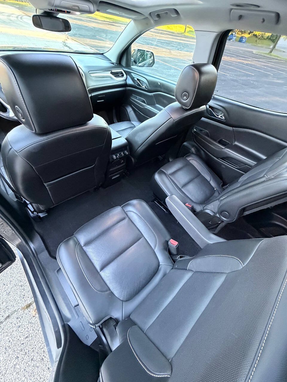 Used 2017 GMC Acadia SLT w/ LPO, Floor Liner Package AWD/4WD image 35