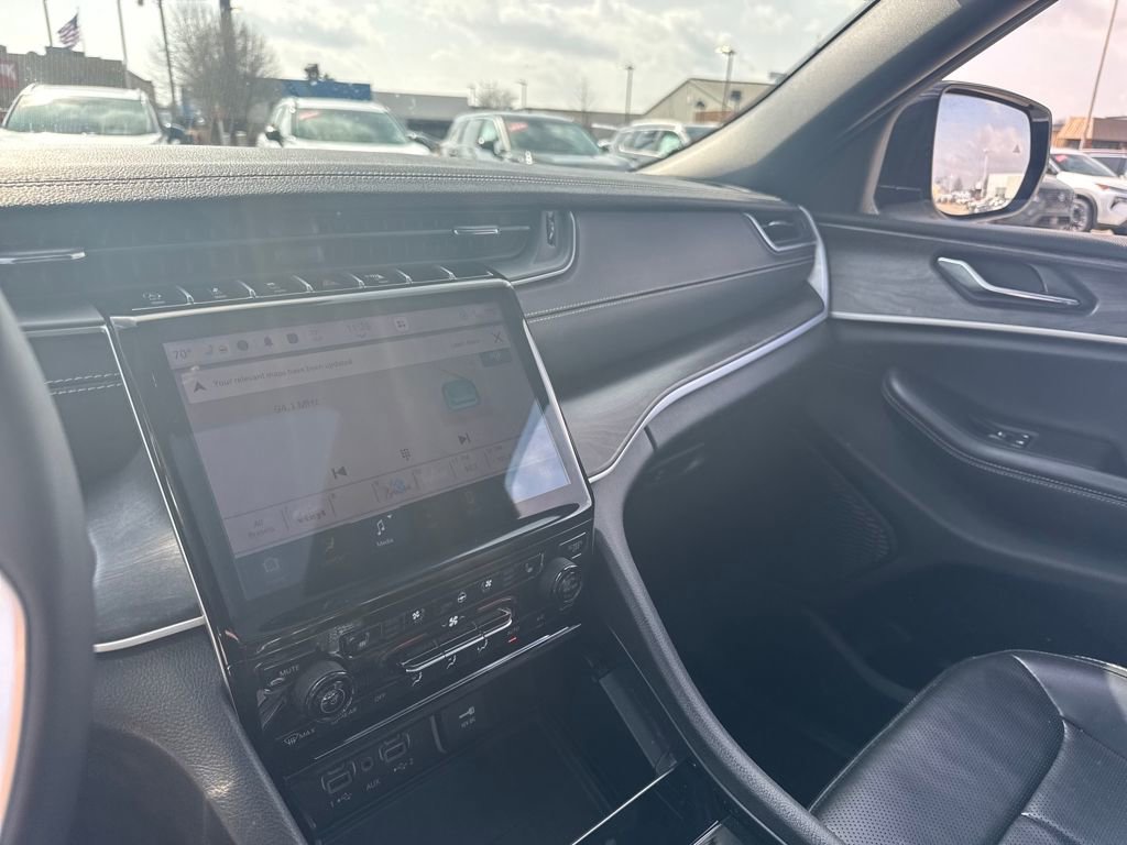 Used 2024 Jeep Grand Cherokee L Limited w/ Luxury Tech Group II image 22