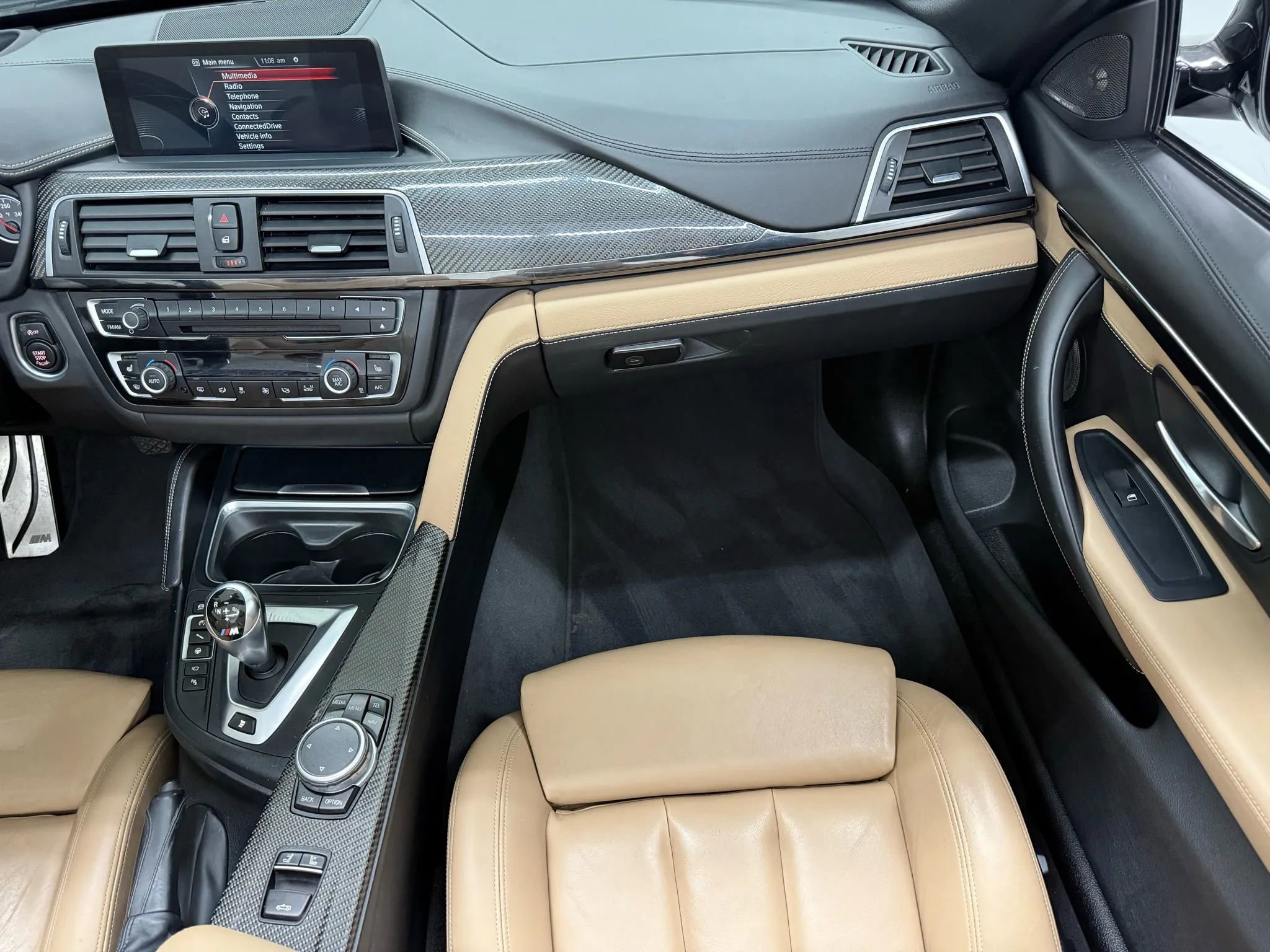 Used 2016 BMW M4 Convertible image 23