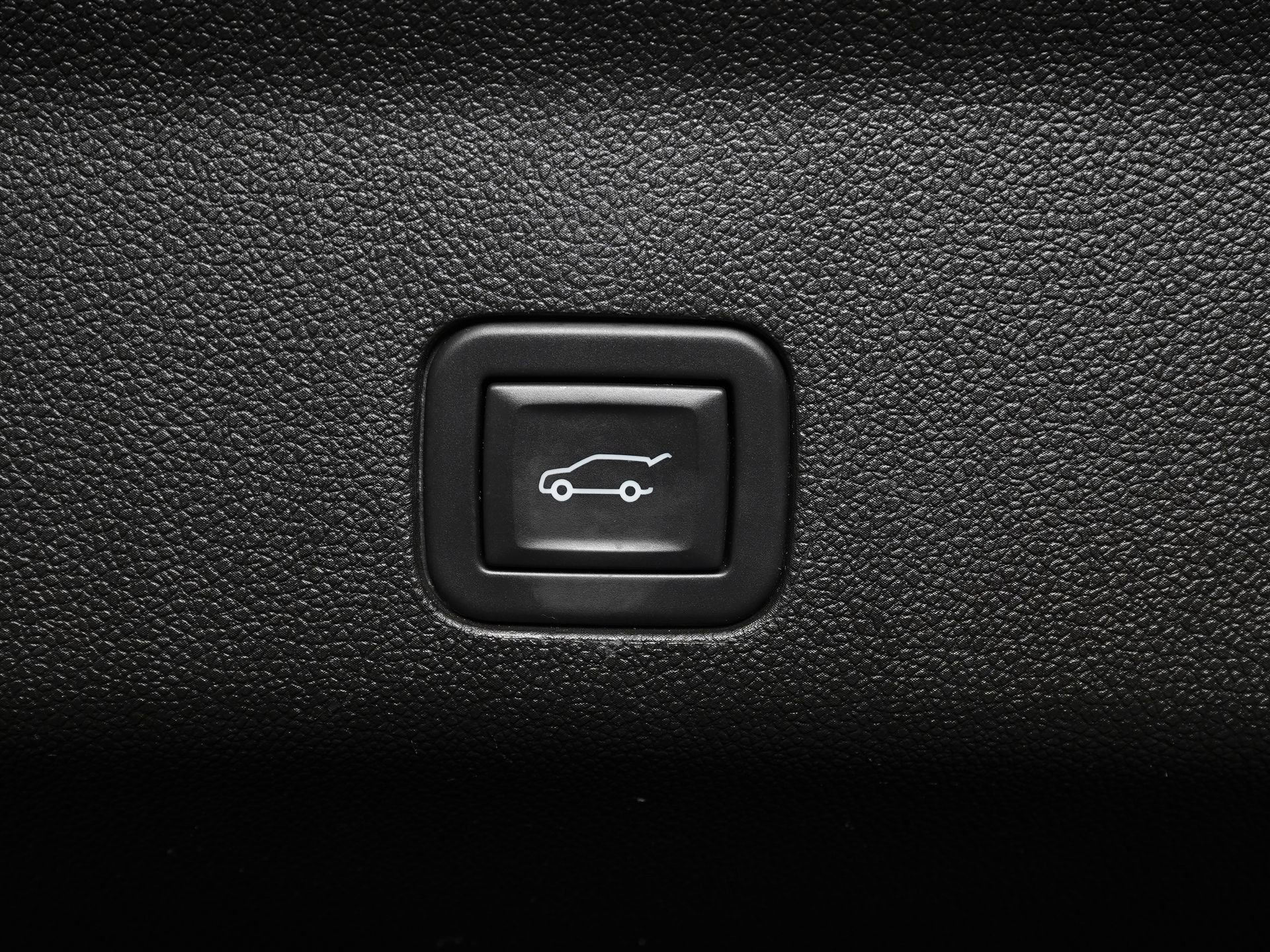 Used 2023 Cadillac Escalade V w/ LPO, ONYX Package AWD/4WD image 13