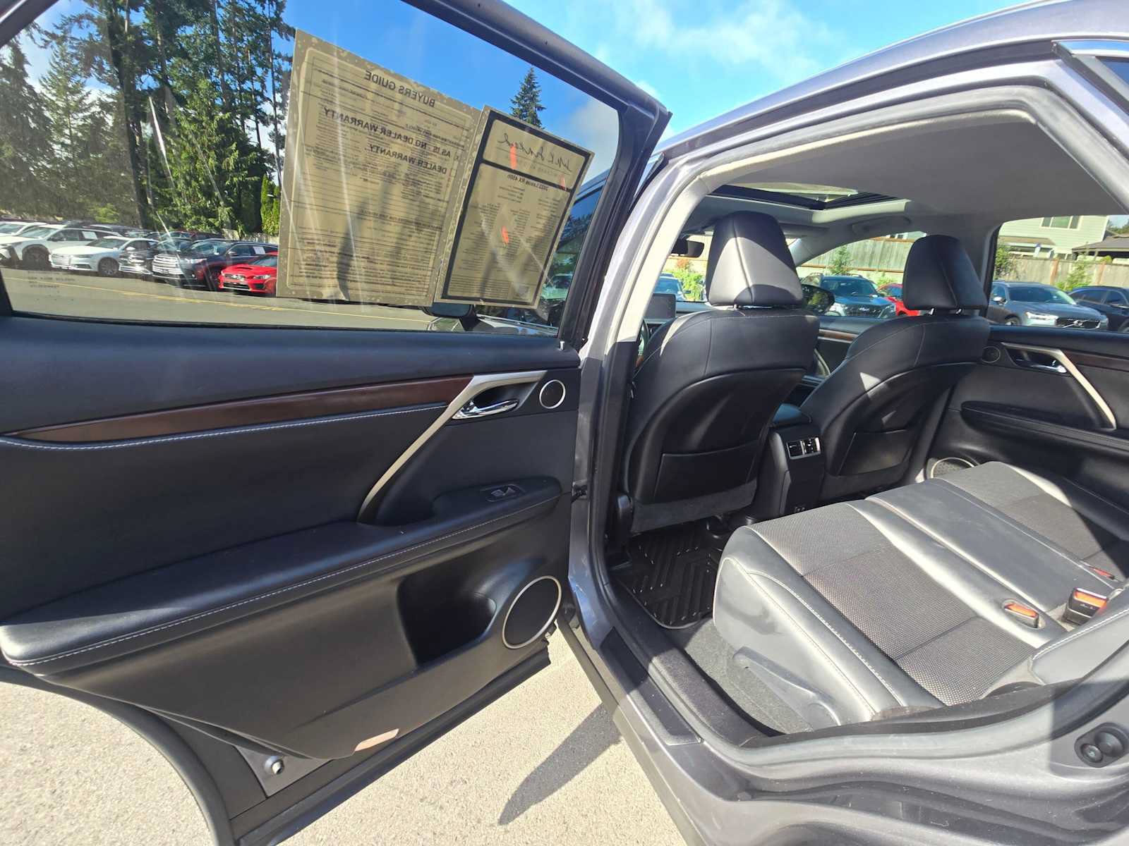 Used 2022 Lexus RX 450h AWD w/ Premium Package image 16